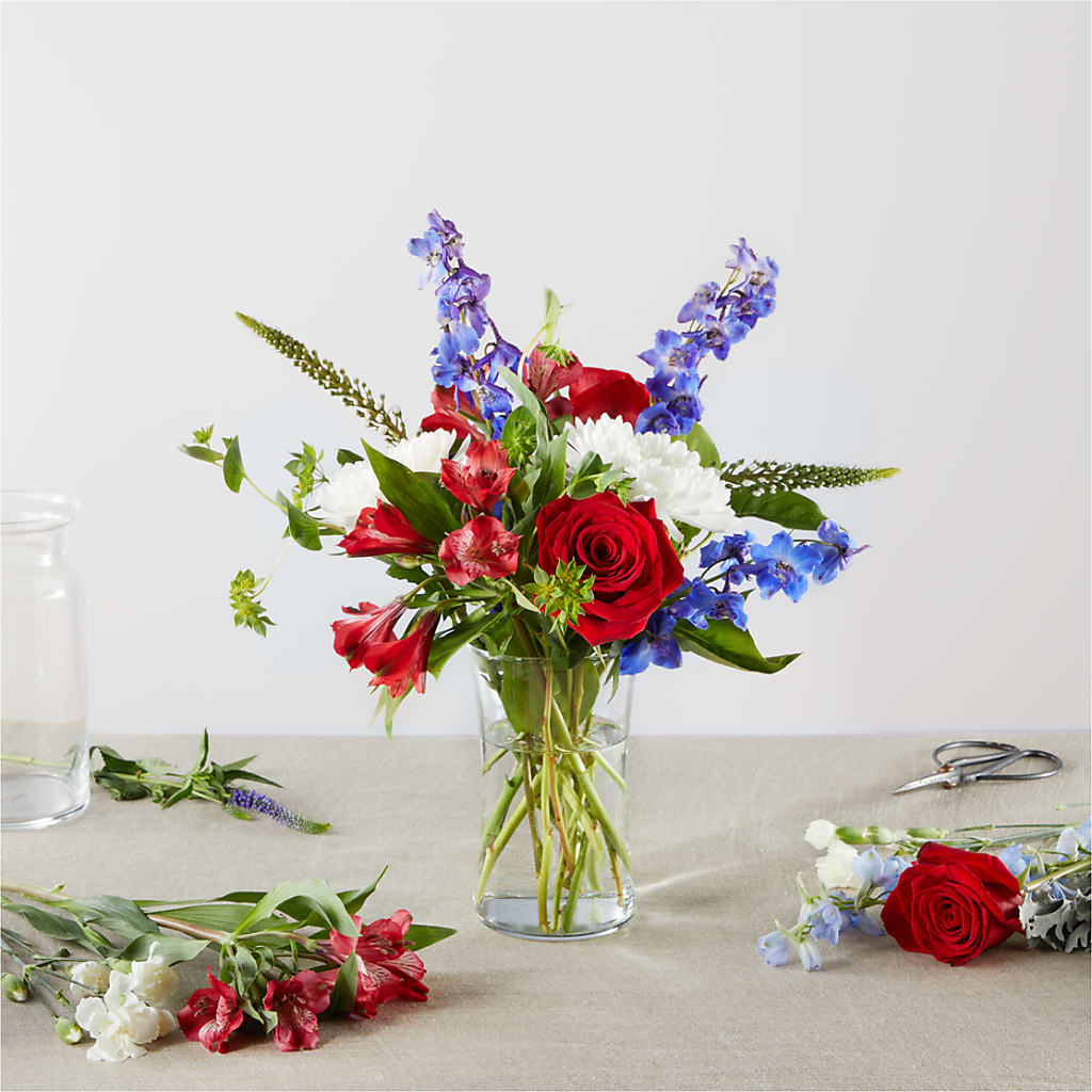 Star Spangled - A Florist Original – Flower Garden Florist, Fort Worth TX