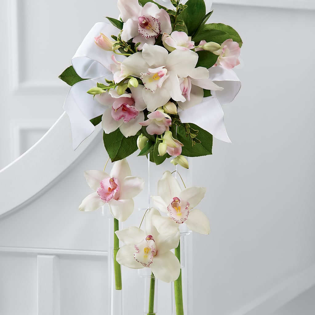 Perfect Entrance Pew Arrangement – Flower Garden Florist, Fort Worth TX