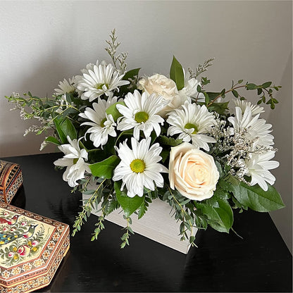 Fresh Linen Box Bouquet –  Flower Garden Florist, Fort Worth TX