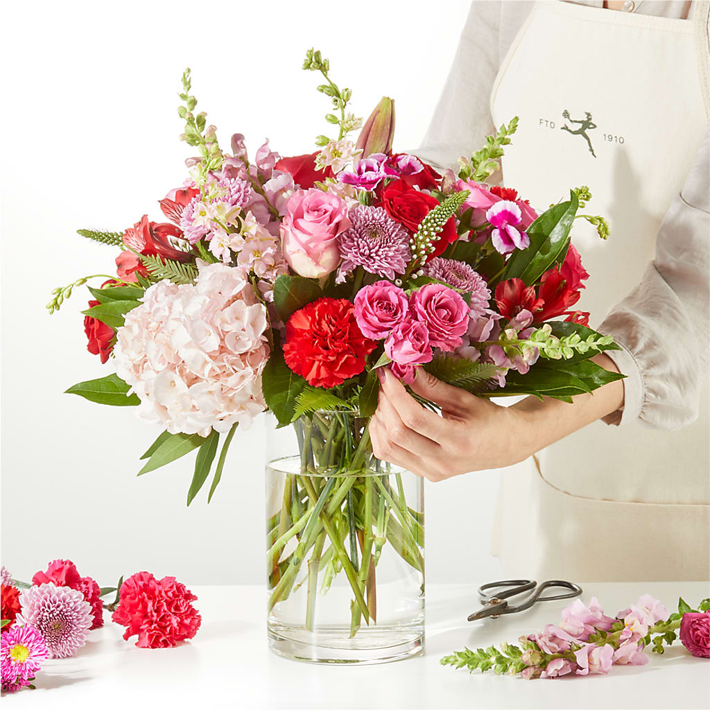 Swooning Over You - A Luxury Florist Original –  Flower Garden Florist, Fort Worth TX