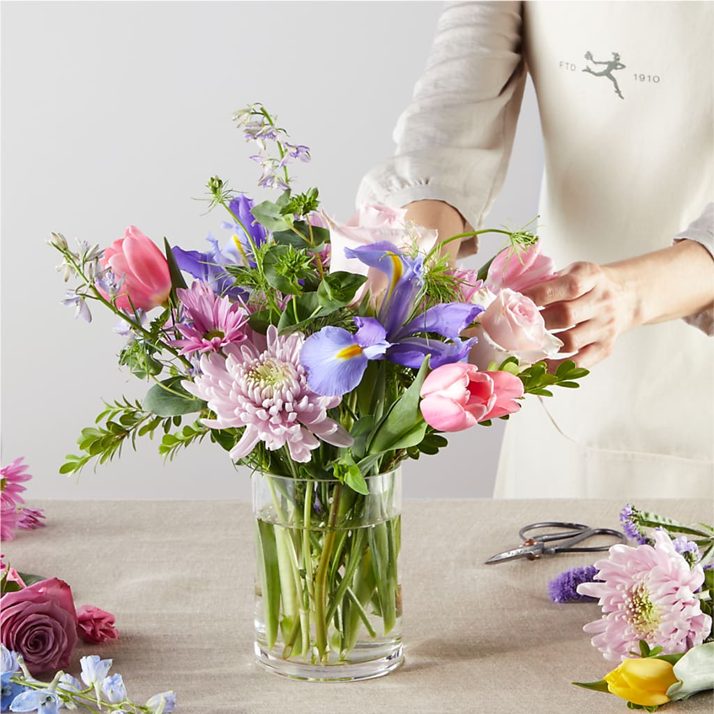 Pastel Tradition - A Florist Original –  Flower Garden Florist, Fort Worth TX