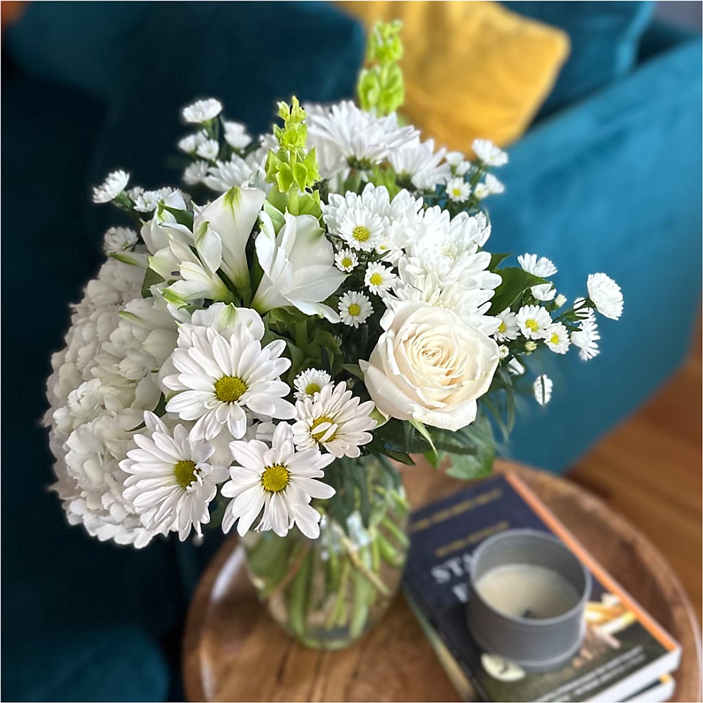 Classic Ivory – A Florist Original –  Flower Garden Florist, Fort Worth TX