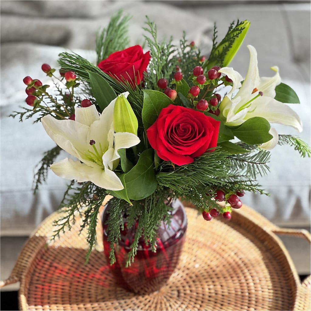 Evergreen Delight Bouquet –  Flower Garden Florist, Fort Worth TX