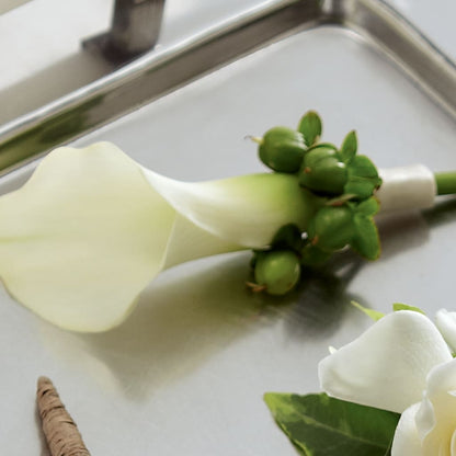 White Calla Boutonniere –  Flower Garden Florist, Fort Worth TX